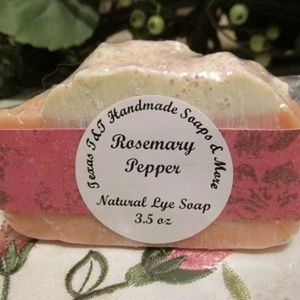 exas T&T Rosemary Pepper Natural Cold Process Lye